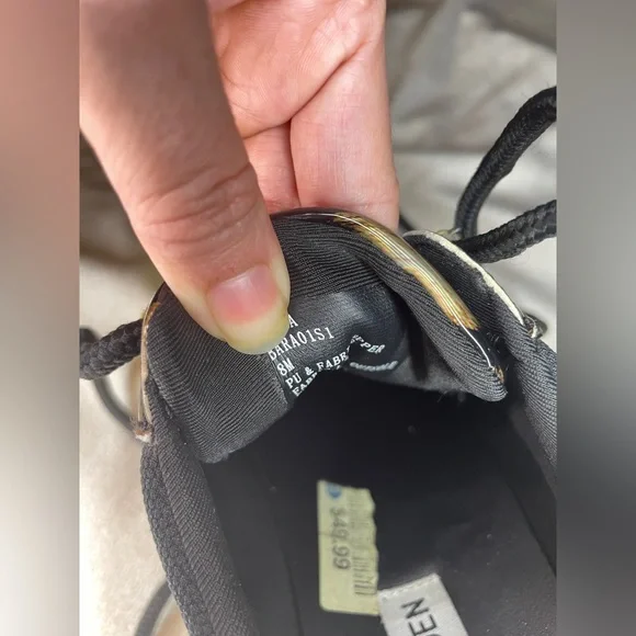 Steven Madden Cliffhanger shoes. Gold metallic leopard print. Used once - Picture 11 of 11